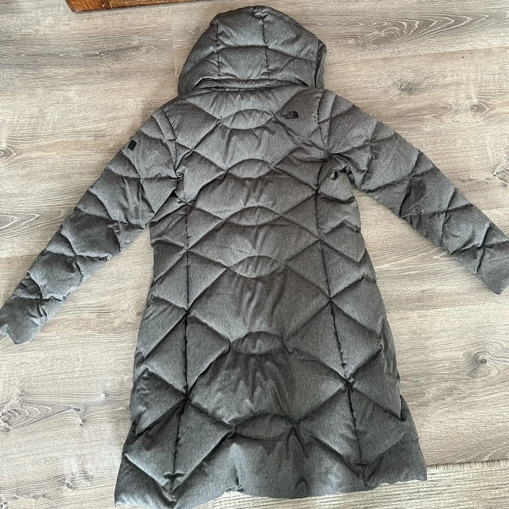 The North Face - Women’s Goose Down Parka - Size Small - Picture 9 of 10